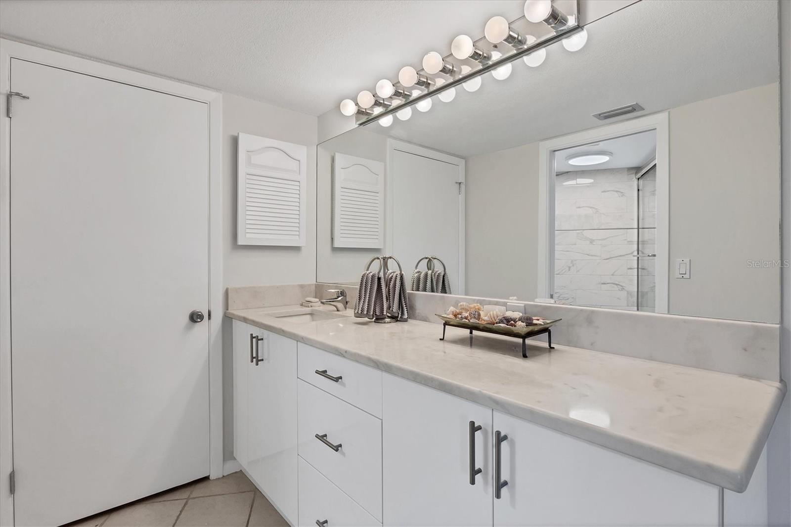 Image 30 of 49 For 4825 Gulf Of Mexico Drive 202