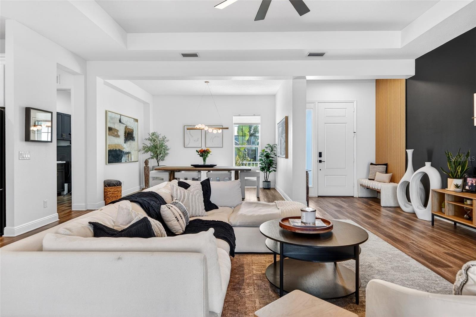 Image 10 of 96 For 13943 Old Creek Court