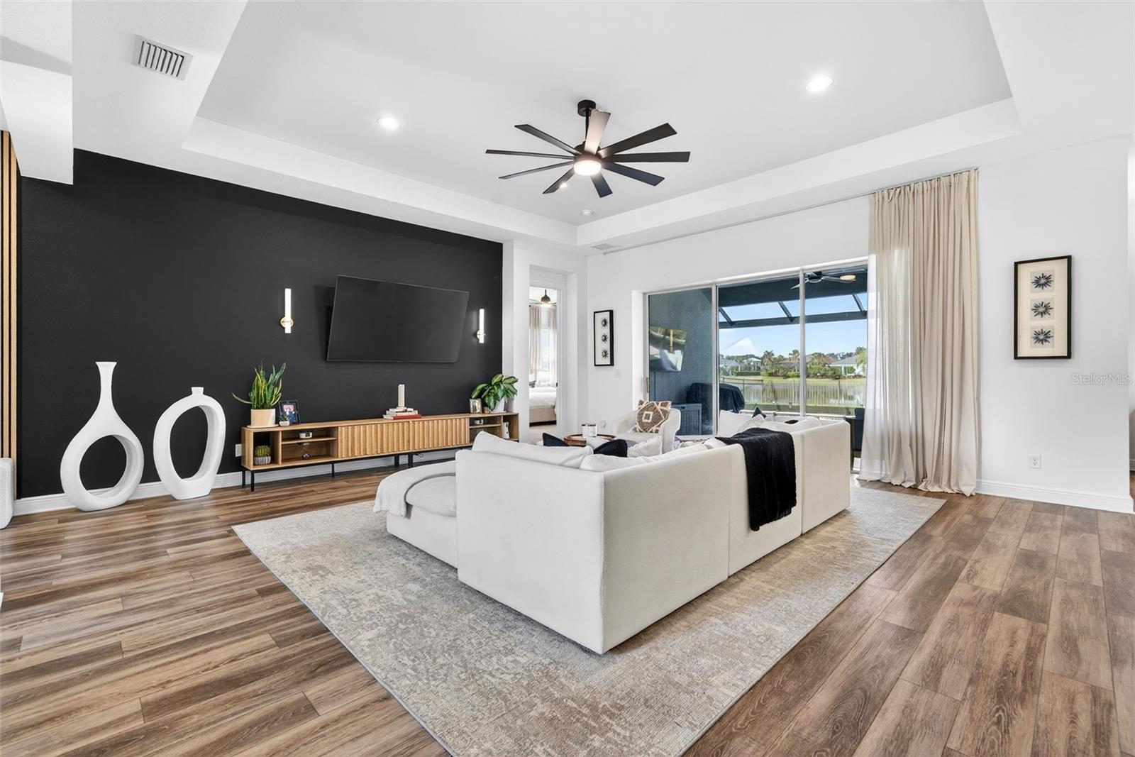 Image 13 of 96 For 13943 Old Creek Court