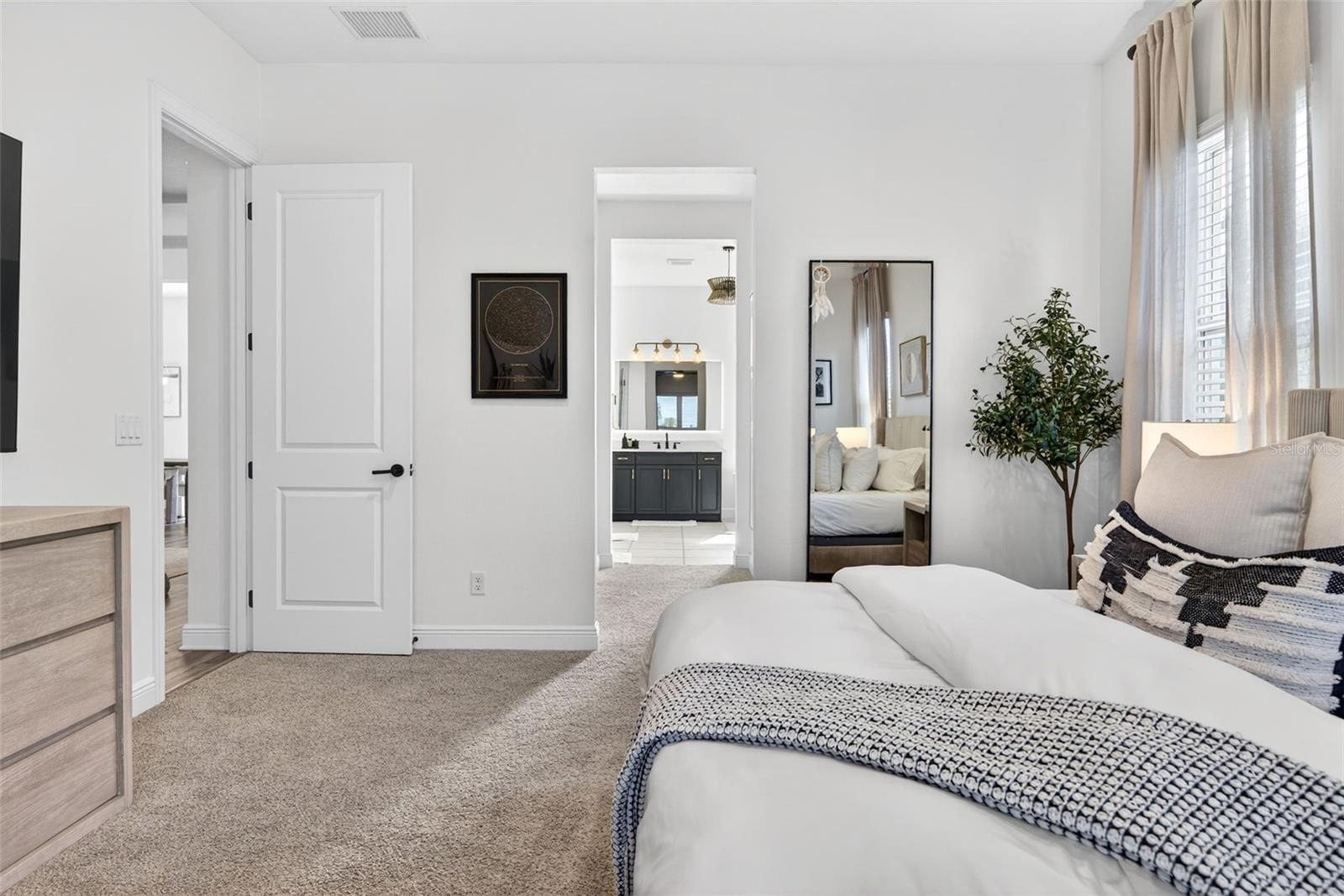 Image 35 of 96 For 13943 Old Creek Court