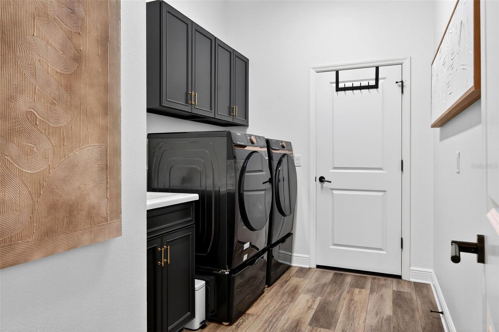 Image 46 of 96 For 13943 Old Creek Court