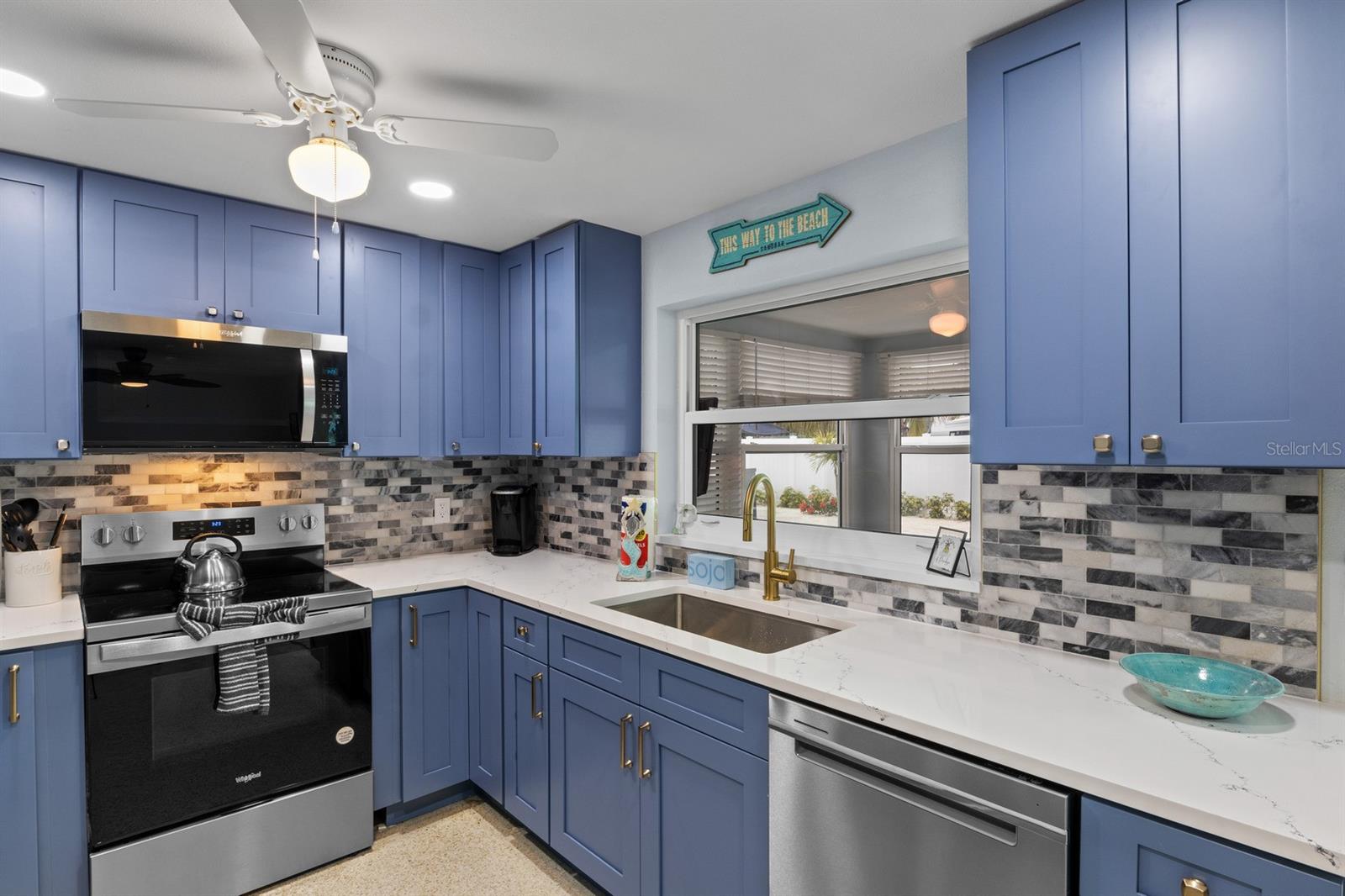 Image 17 of 41 For 305 67th Street