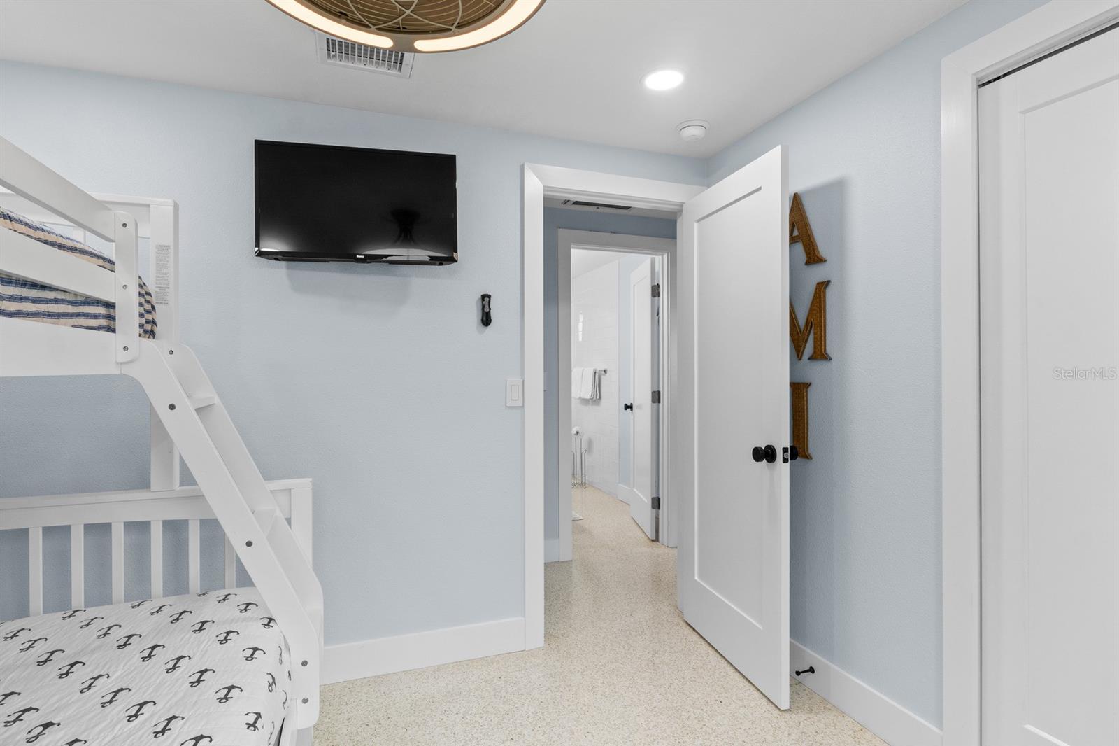 Image 28 of 41 For 305 67th Street