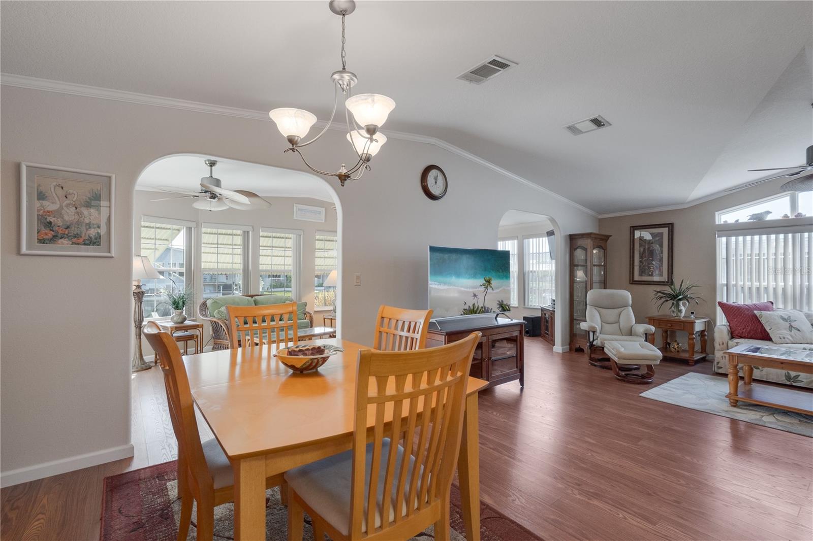 Image 17 of 53 For 790 Fairmount Drive