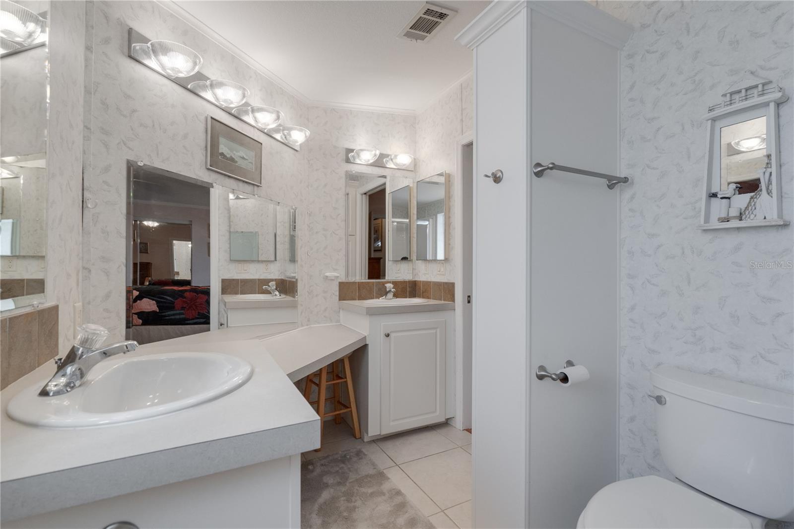 Image 21 of 53 For 790 Fairmount Drive