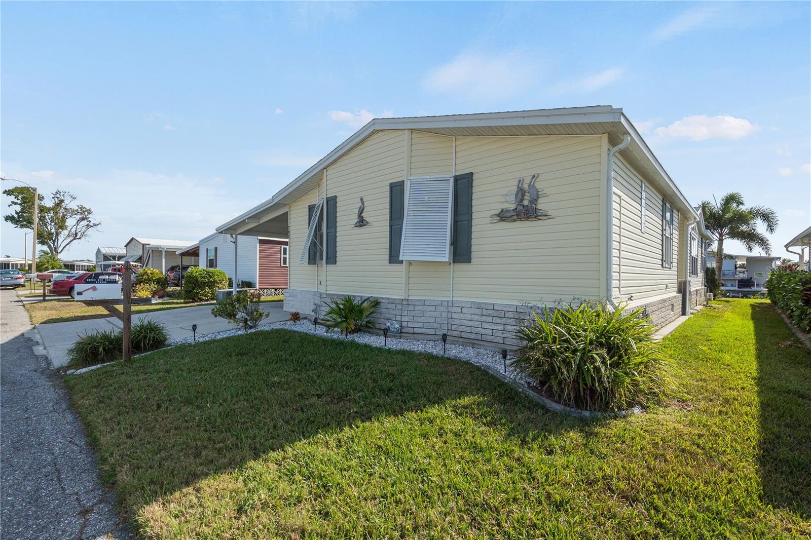 Image 36 of 53 For 790 Fairmount Drive