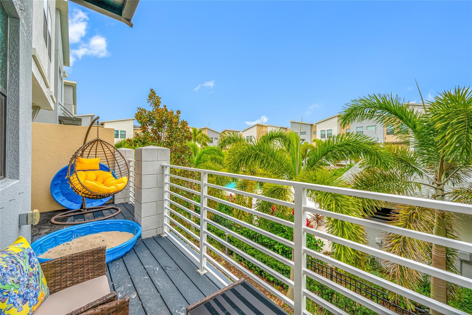 Image 17 of 49 For 1171 25th Lane N