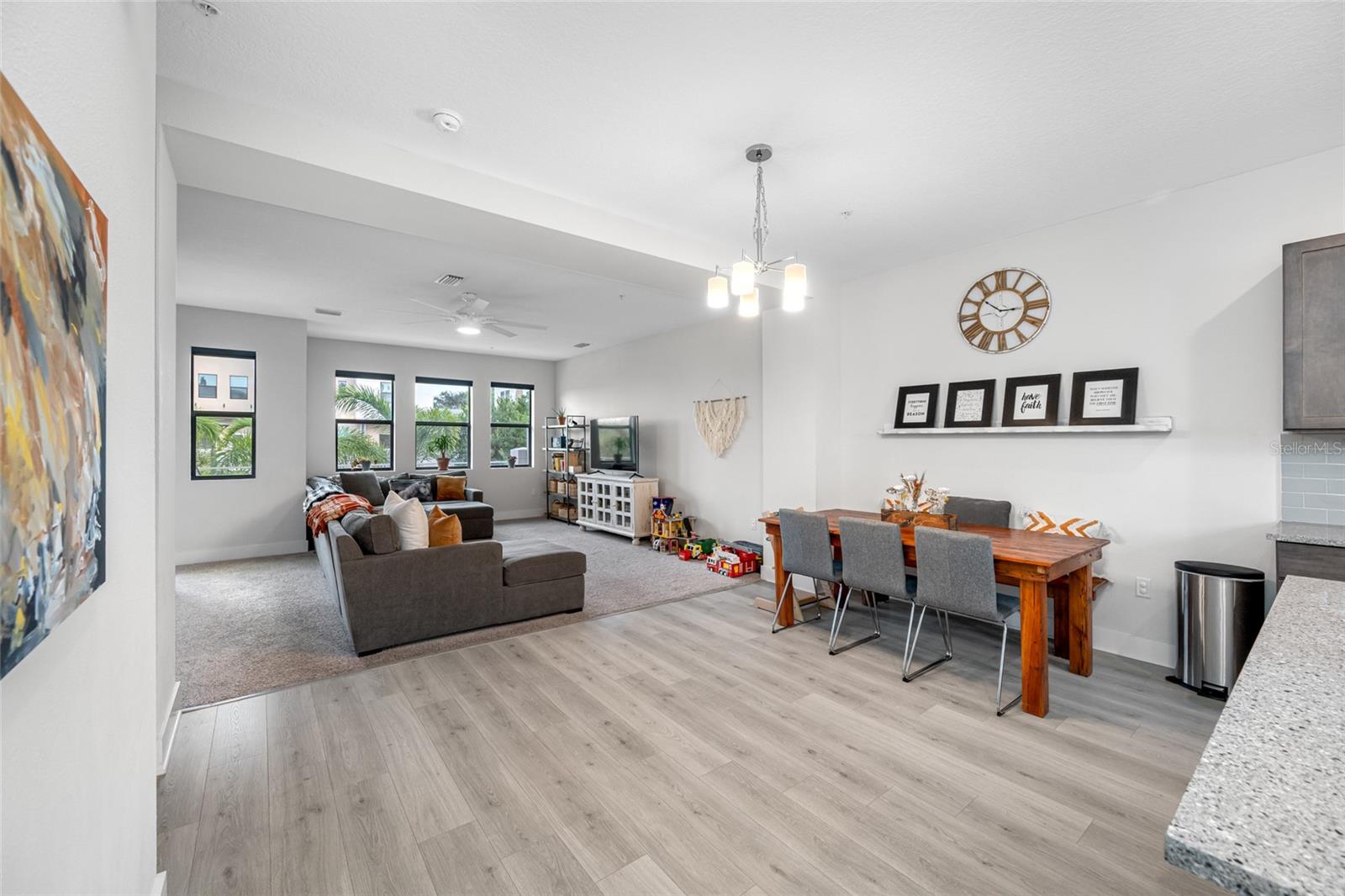 Image 21 of 49 For 1171 25th Lane N