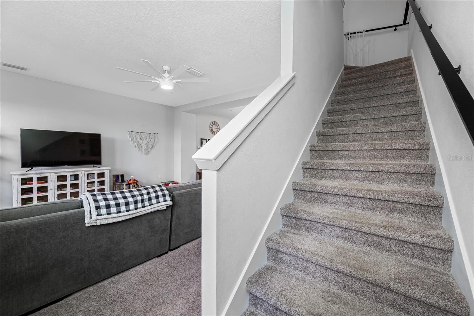 Image 30 of 49 For 1171 25th Lane N