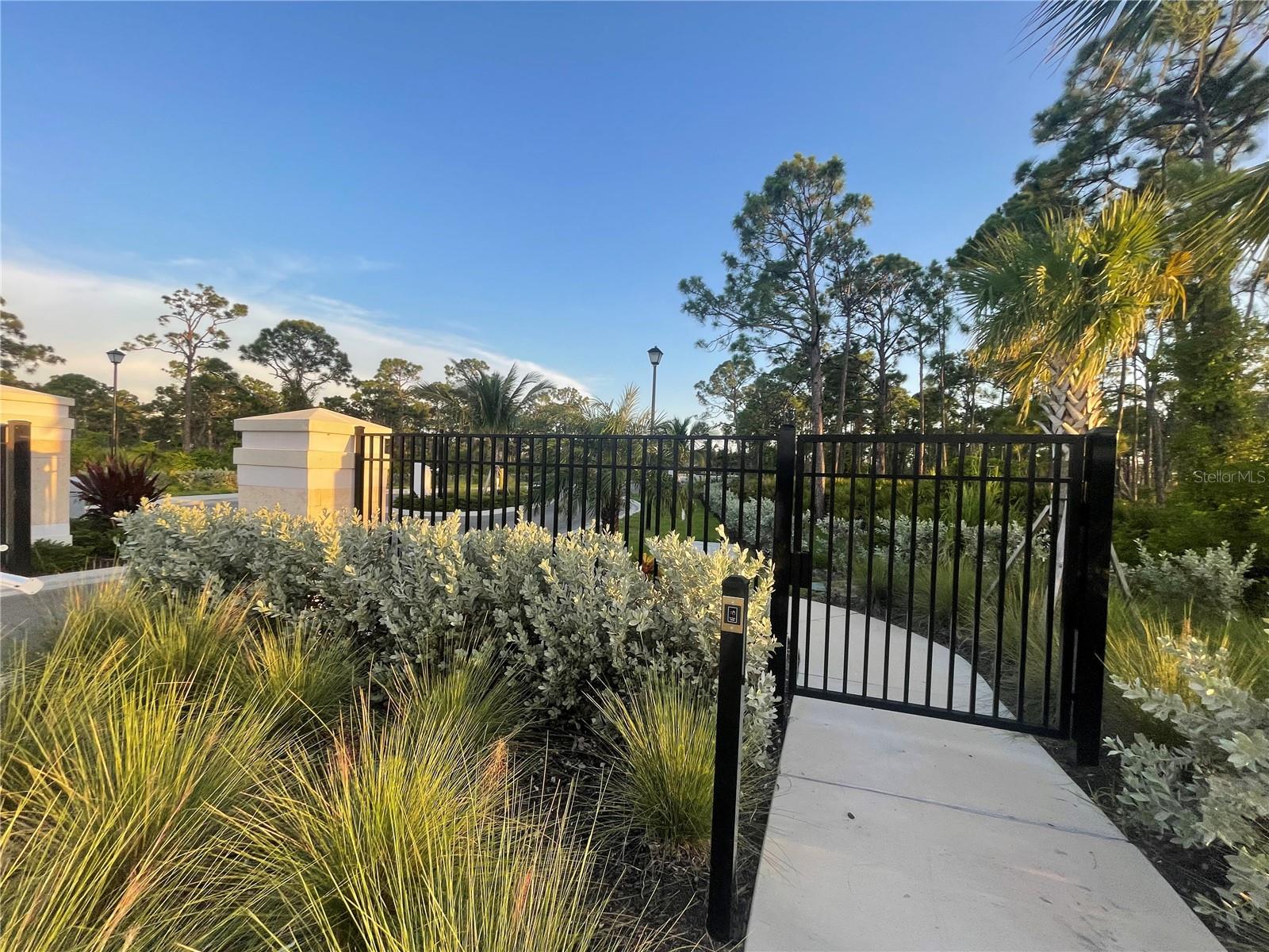 Image 13 of 31 For 8074 Saint Kitts Circle