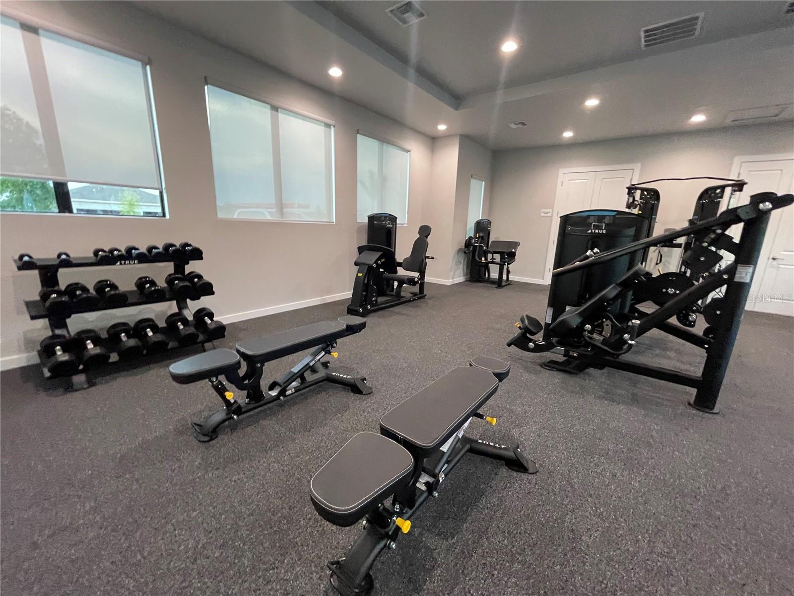 Image 18 of 31 For 8074 Saint Kitts Circle