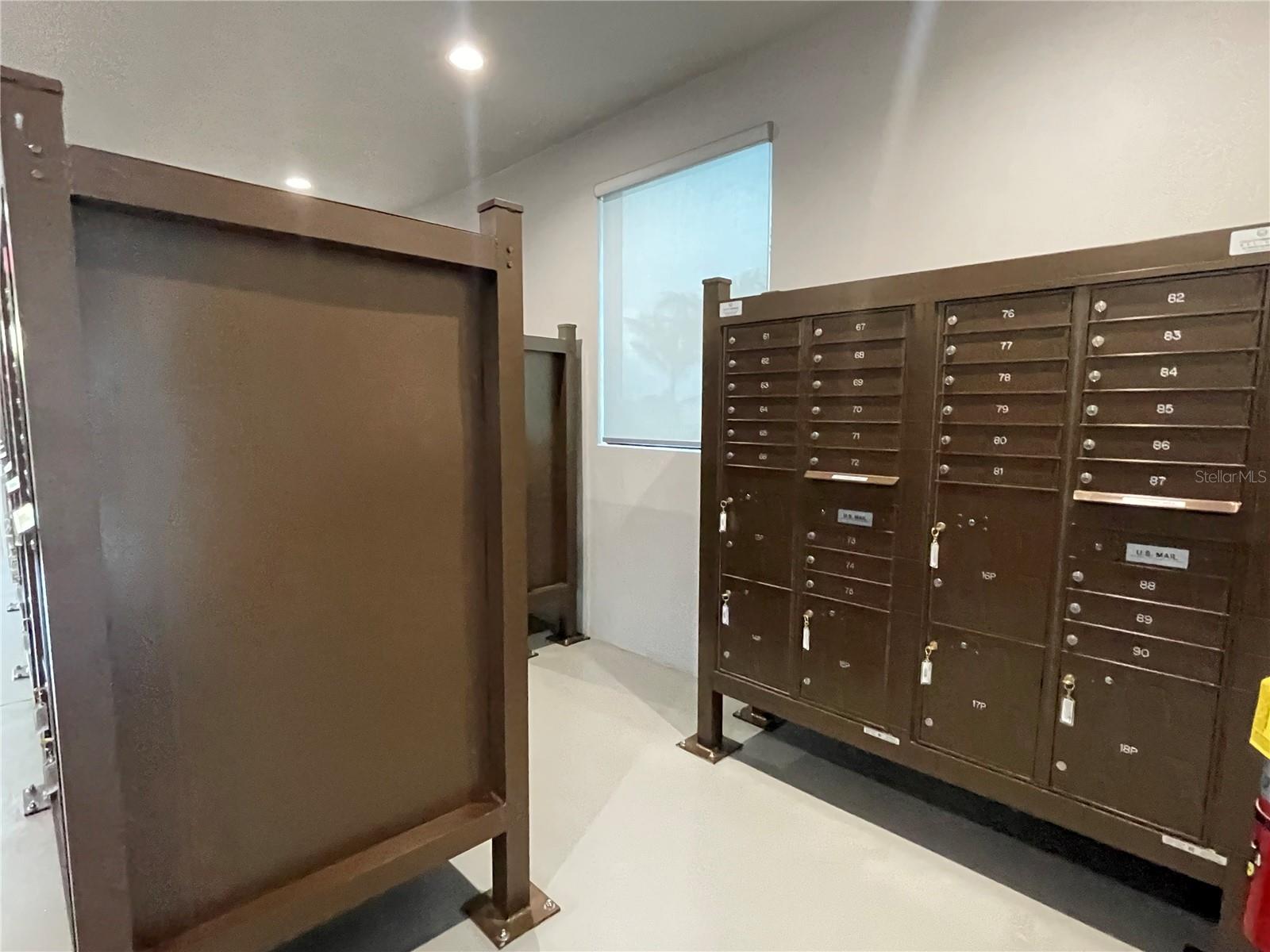 Image 21 of 31 For 8074 Saint Kitts Circle