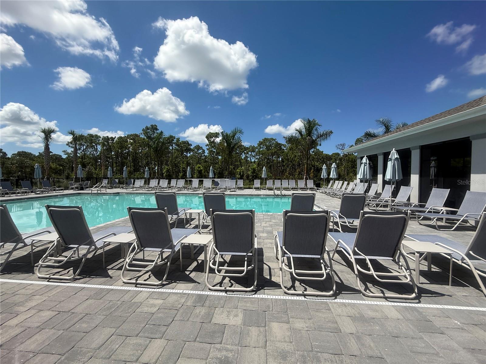 Image 25 of 31 For 8074 Saint Kitts Circle