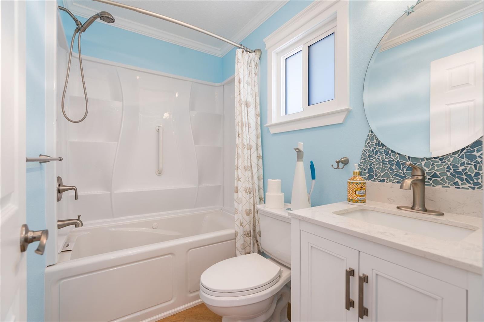 Image 16 of 30 For 2305 Riverbluff Parkway V256