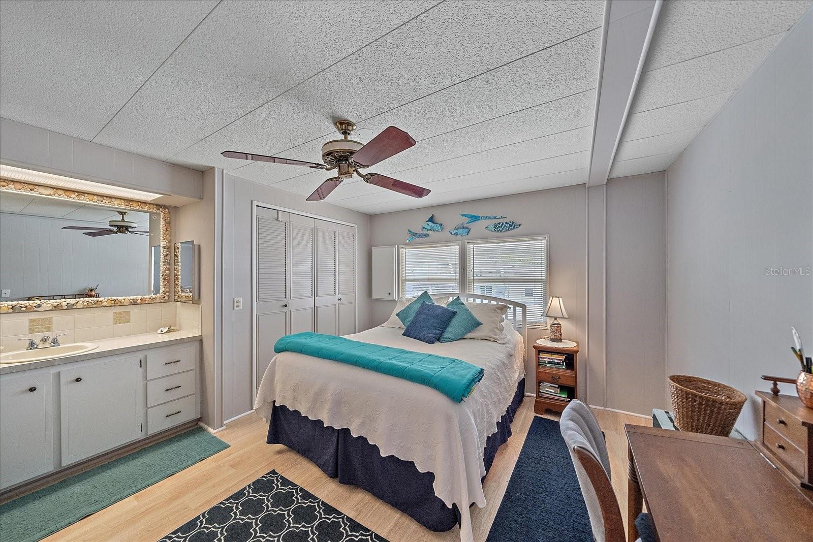 Image 11 of 44 For 220 Bimini Drive