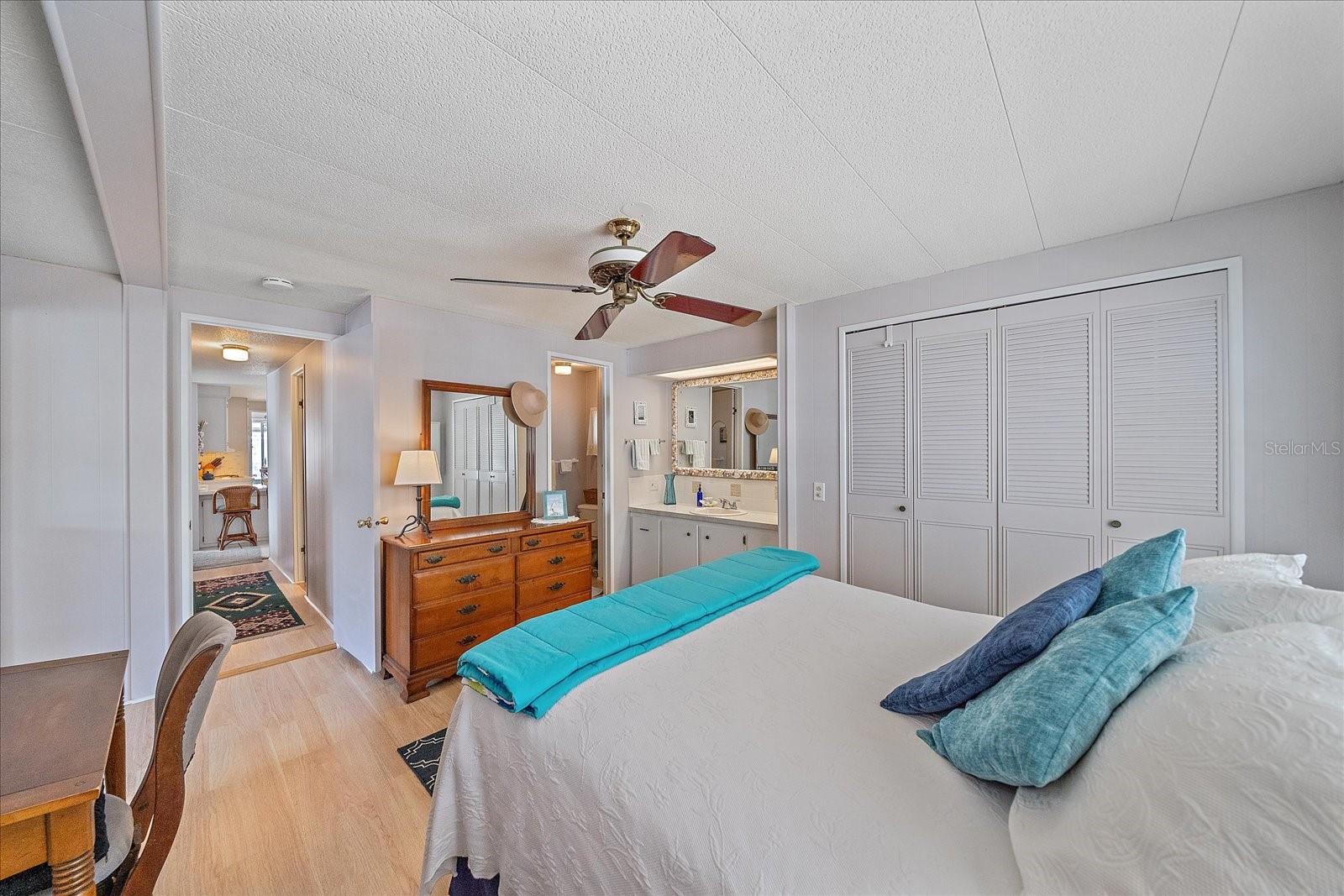 Image 12 of 44 For 220 Bimini Drive