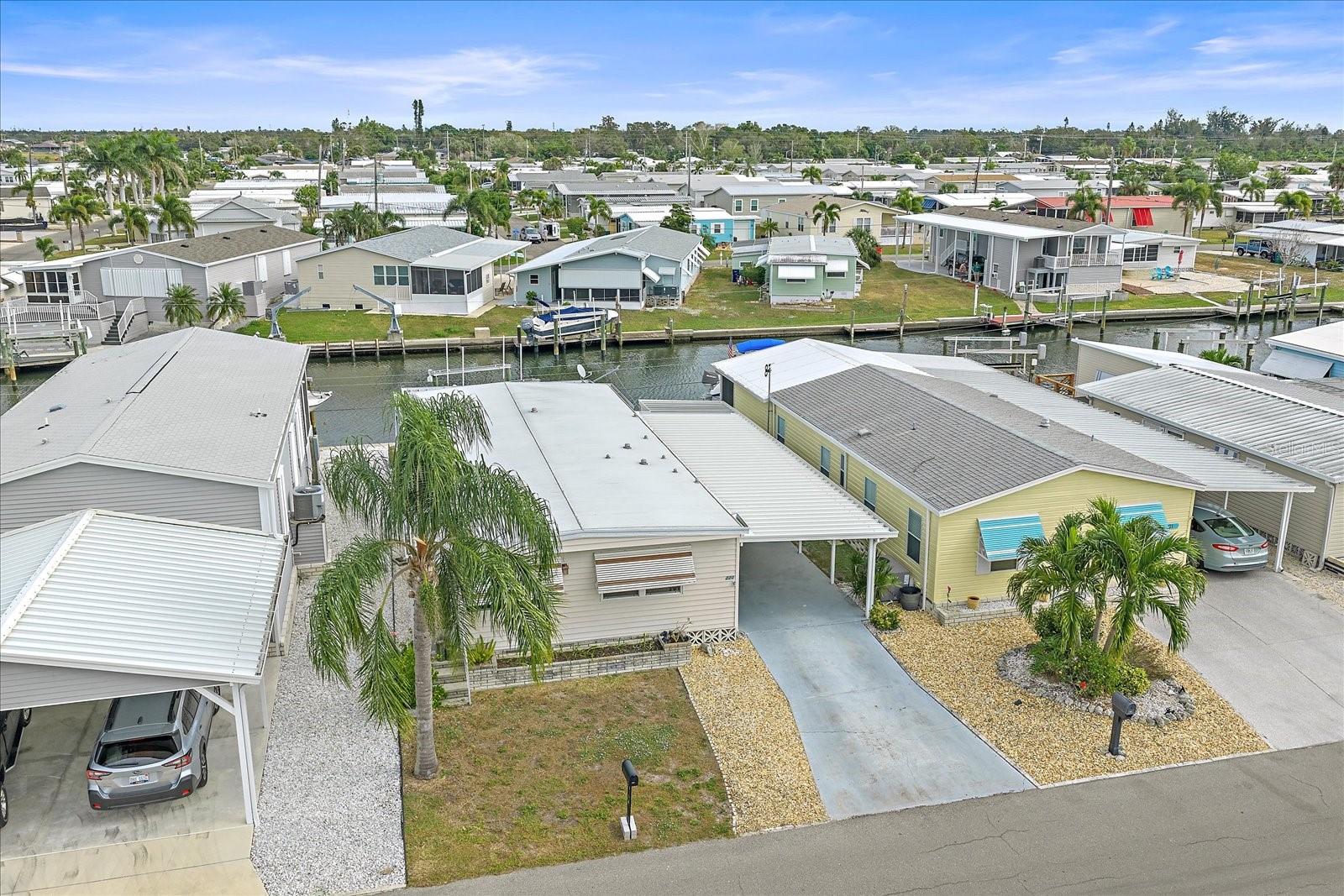 Image 2 of 44 For 220 Bimini Drive