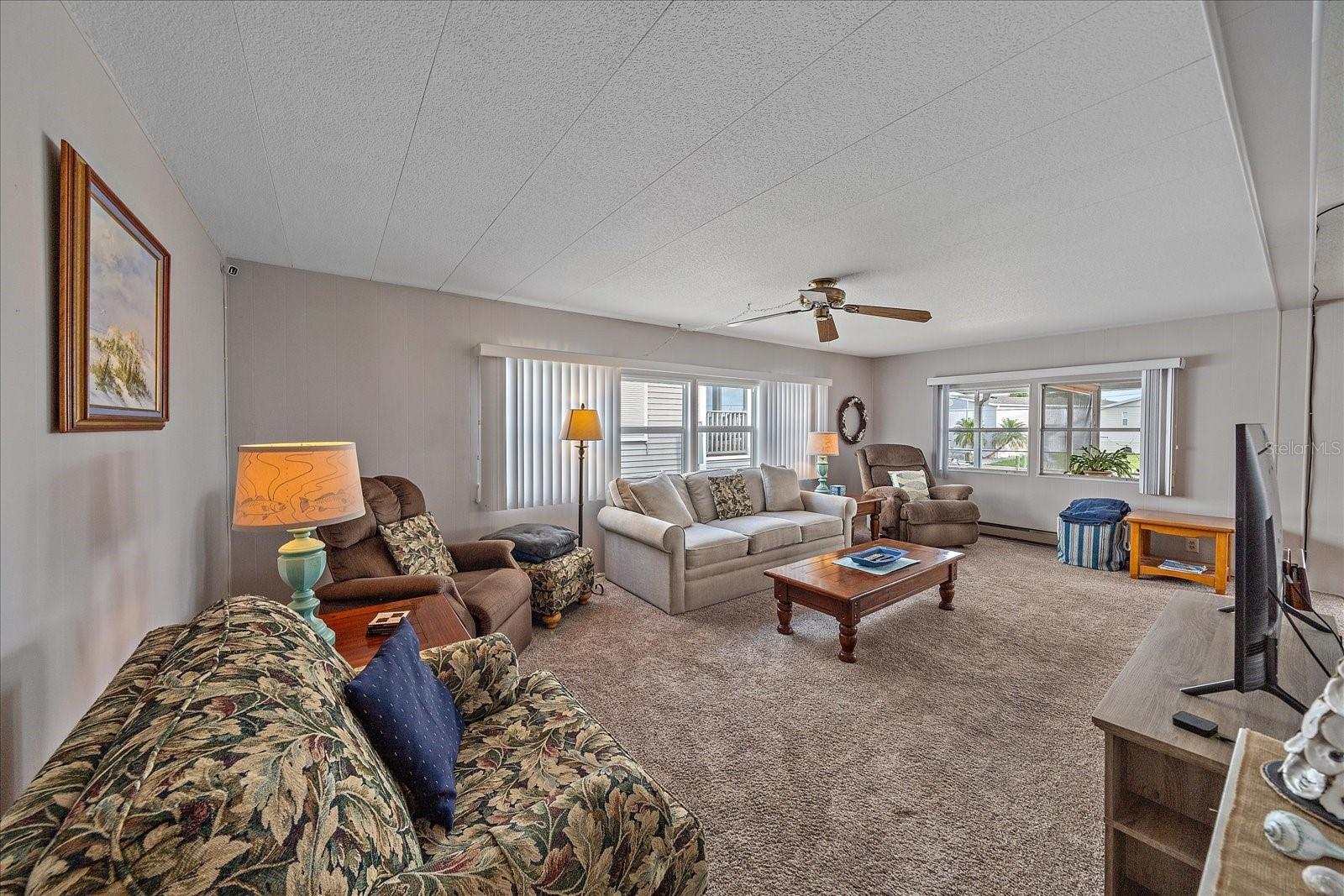 Image 20 of 44 For 220 Bimini Drive