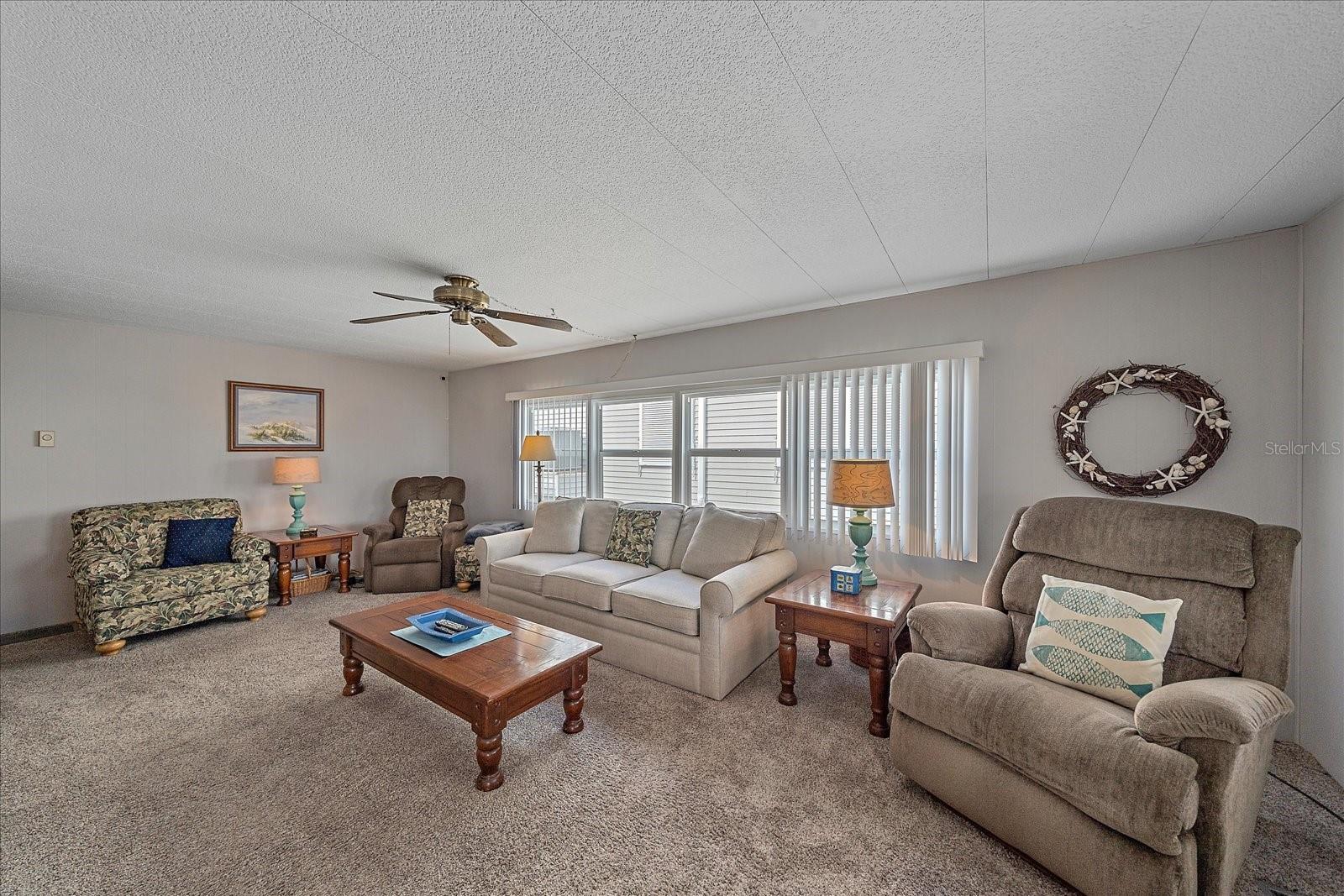 Image 23 of 44 For 220 Bimini Drive