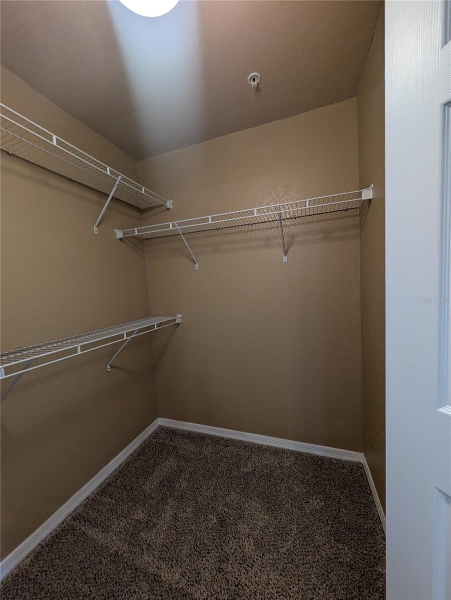 Image 13 of 23 For 5611 Bidwell Parkway 205