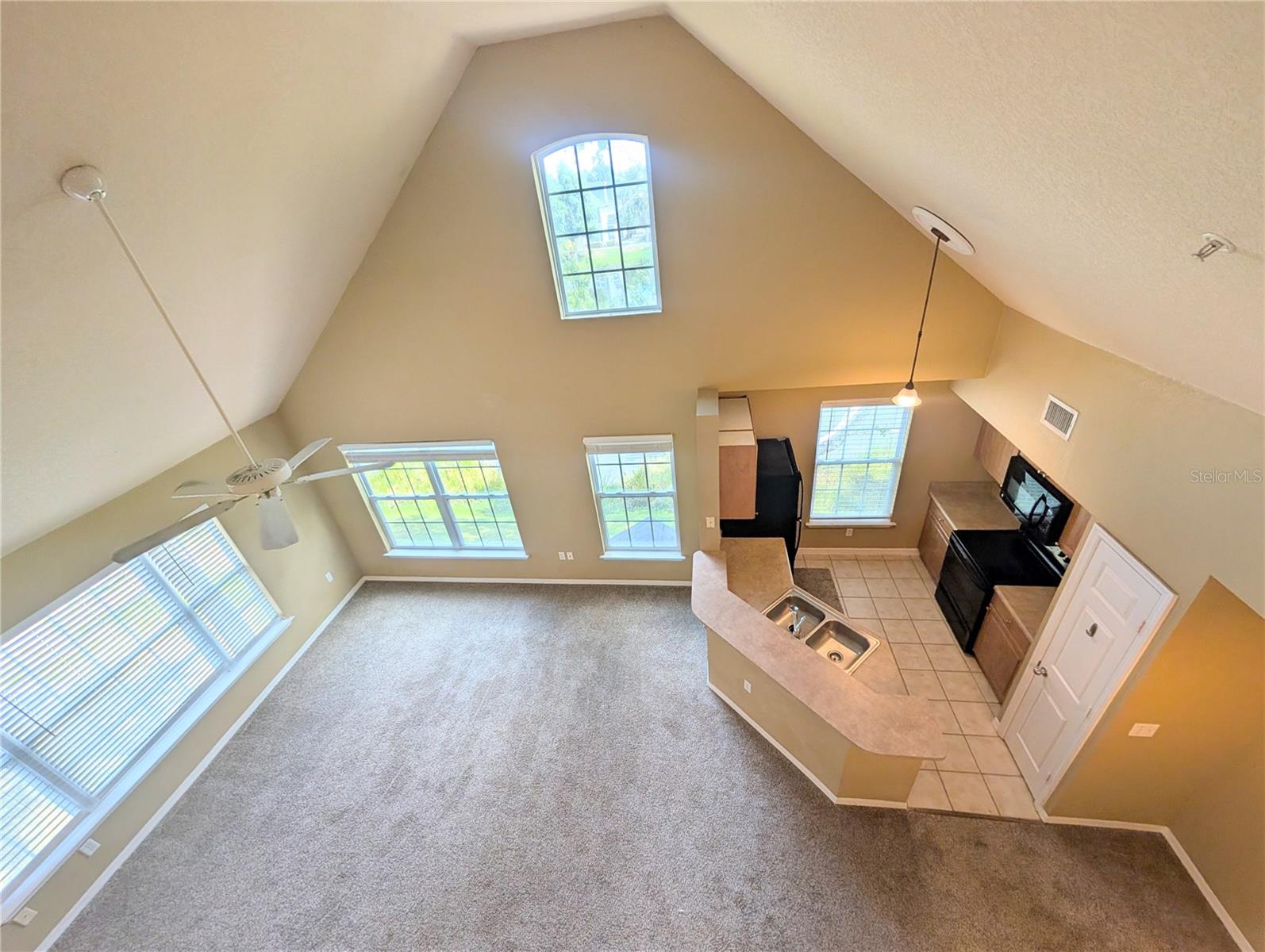 Image 3 of 23 For 5611 Bidwell Parkway 205