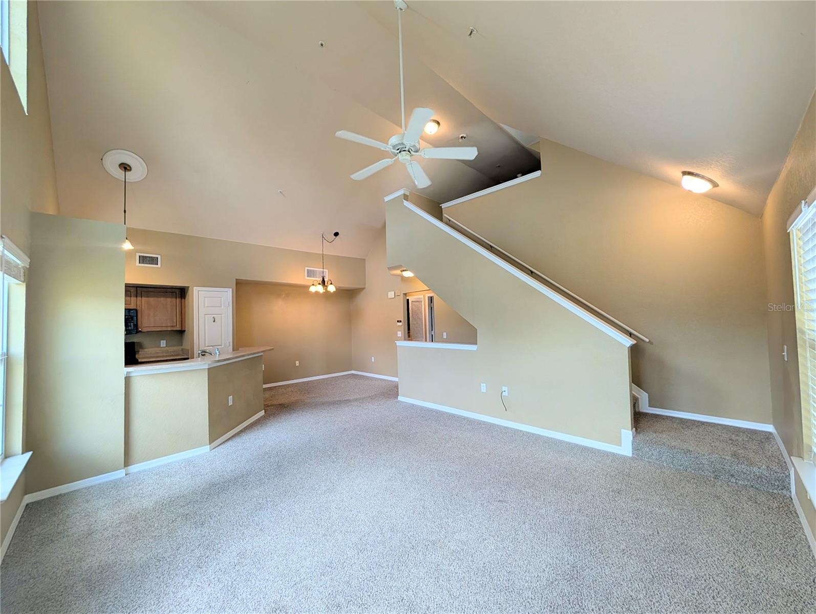 Image 6 of 23 For 5611 Bidwell Parkway 205