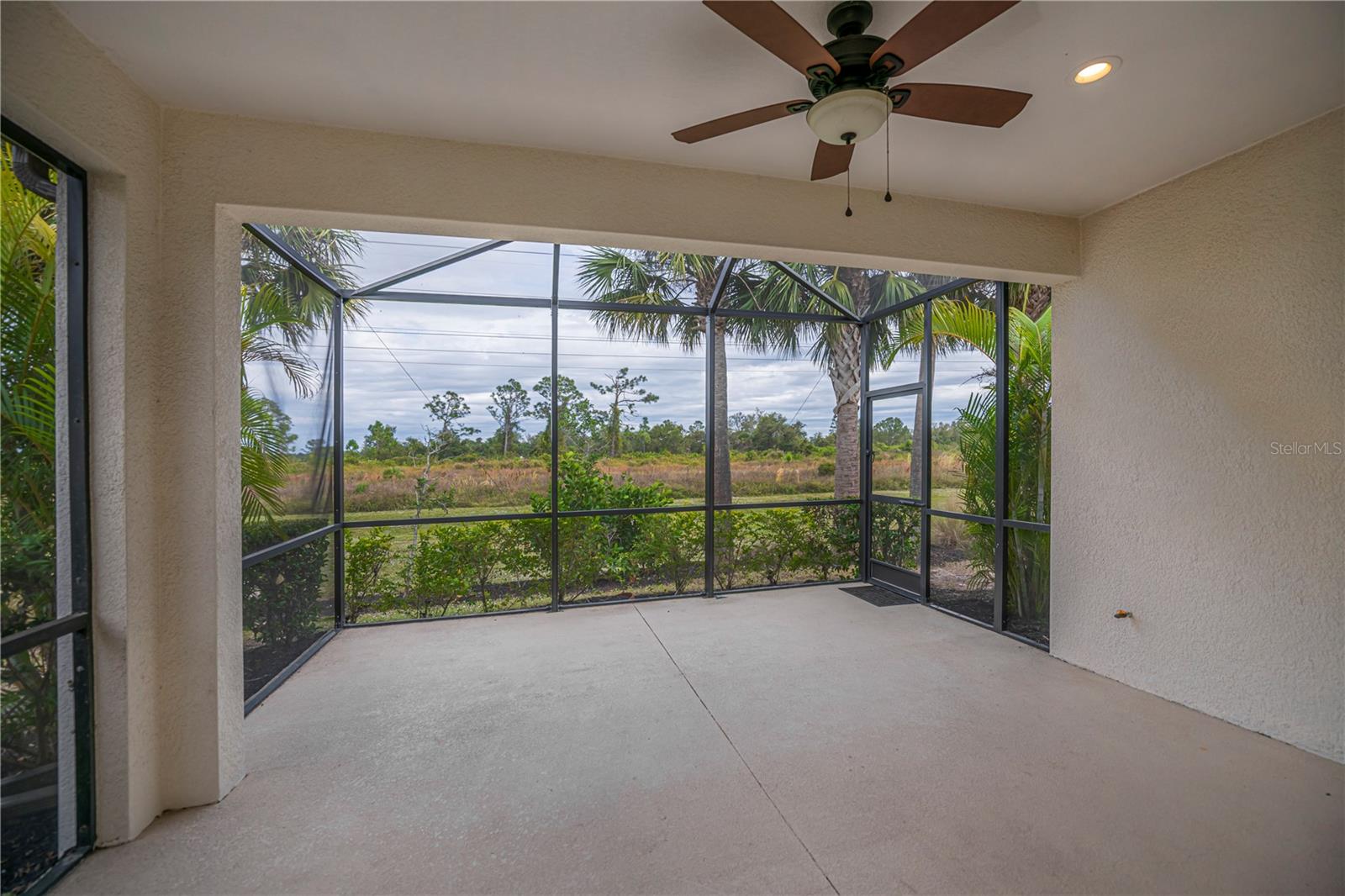 Image 13 of 52 For 27432 Janzen Court