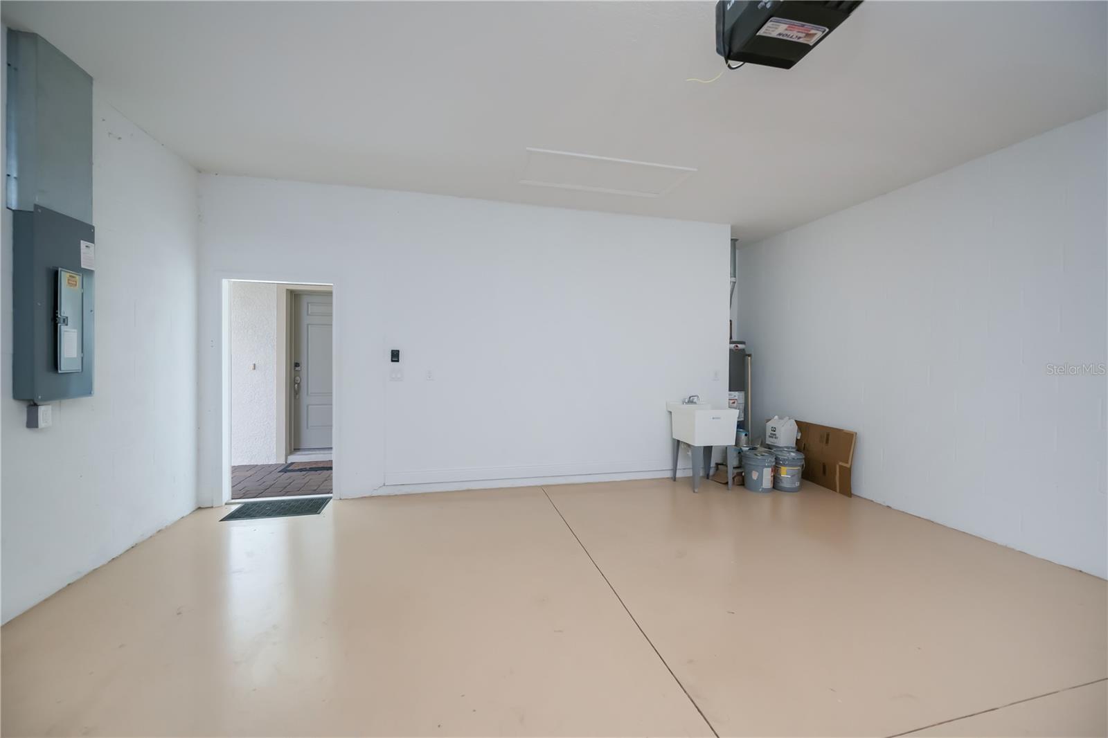 Image 44 of 52 For 27432 Janzen Court