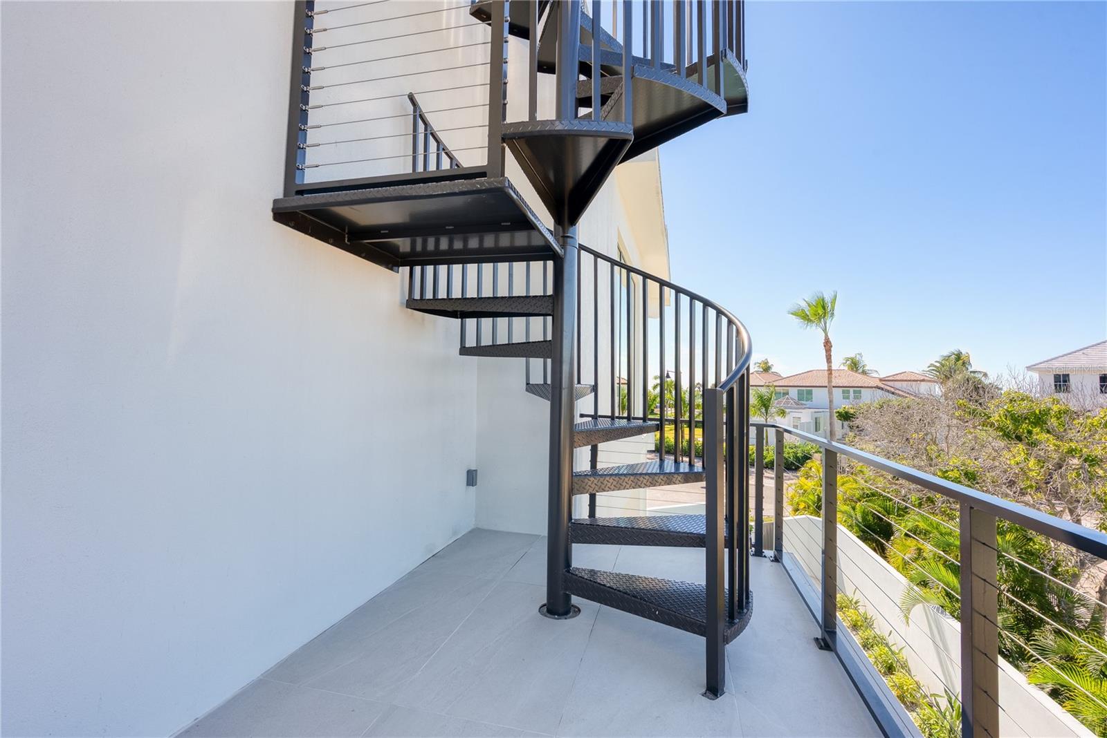 Listing photo id 17 for 519 Rountree Drive