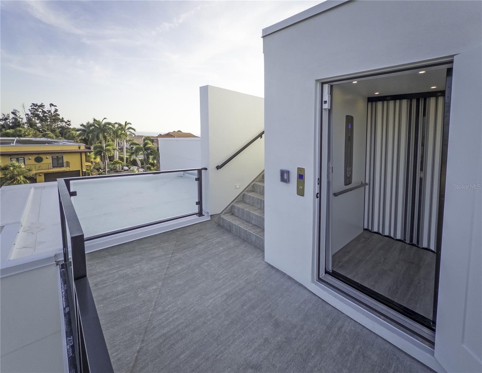 Listing photo id 21 for 519 Rountree Drive