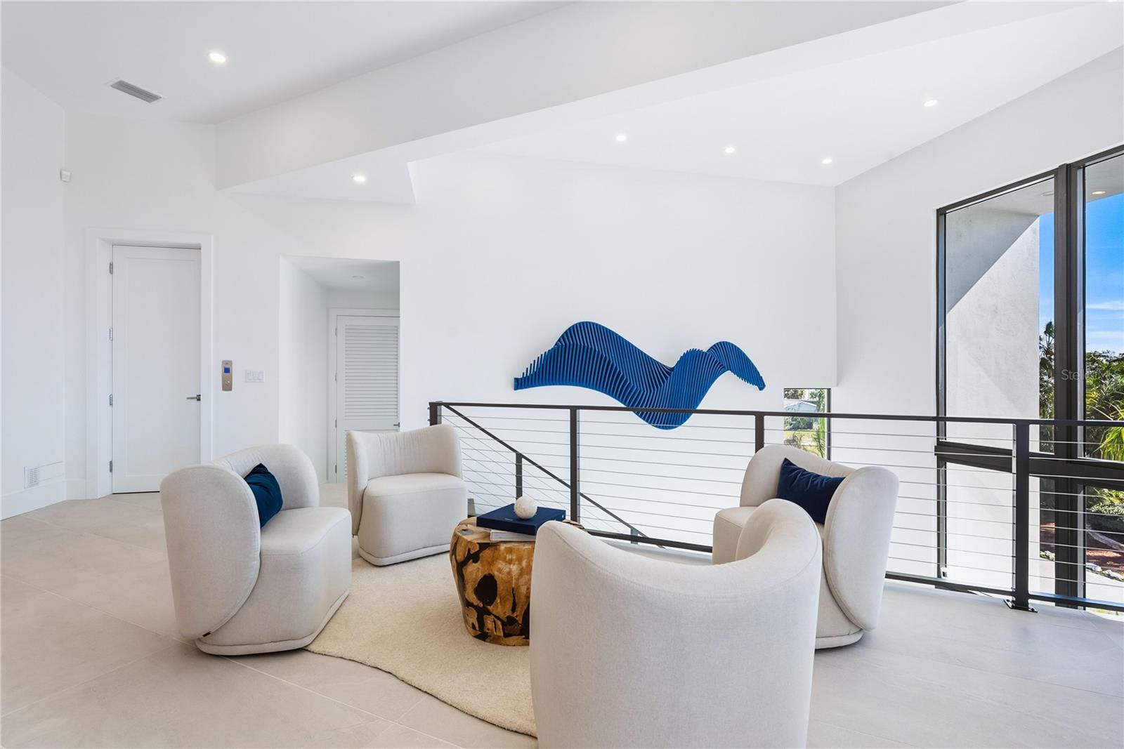 Listing photo id 27 for 519 Rountree Drive