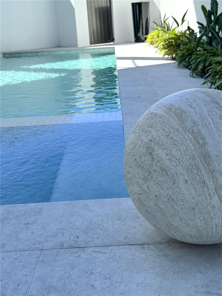 Listing photo id 61 for 519 Rountree Drive