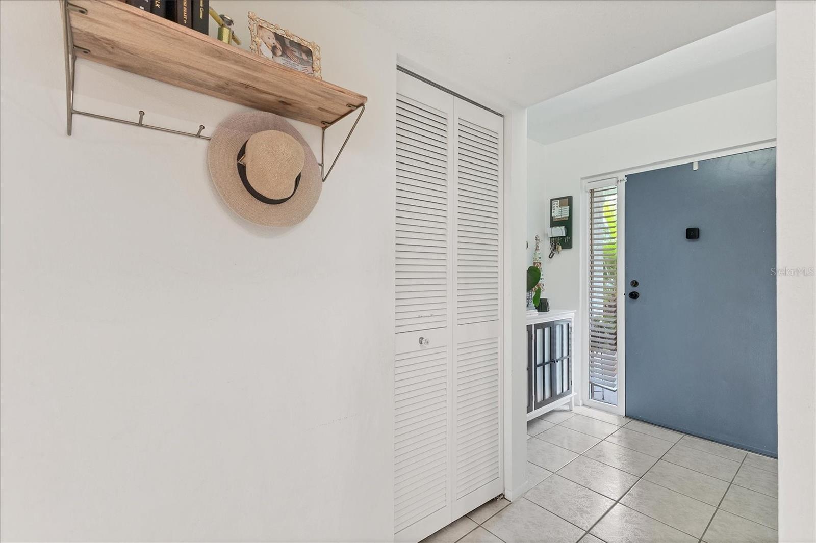 Image 3 of 32 For 7203 Curtiss Avenue 1c