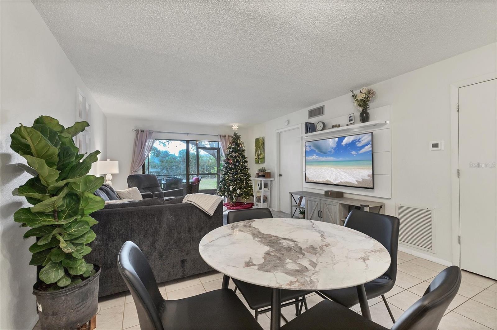 Image 7 of 32 For 7203 Curtiss Avenue 1c