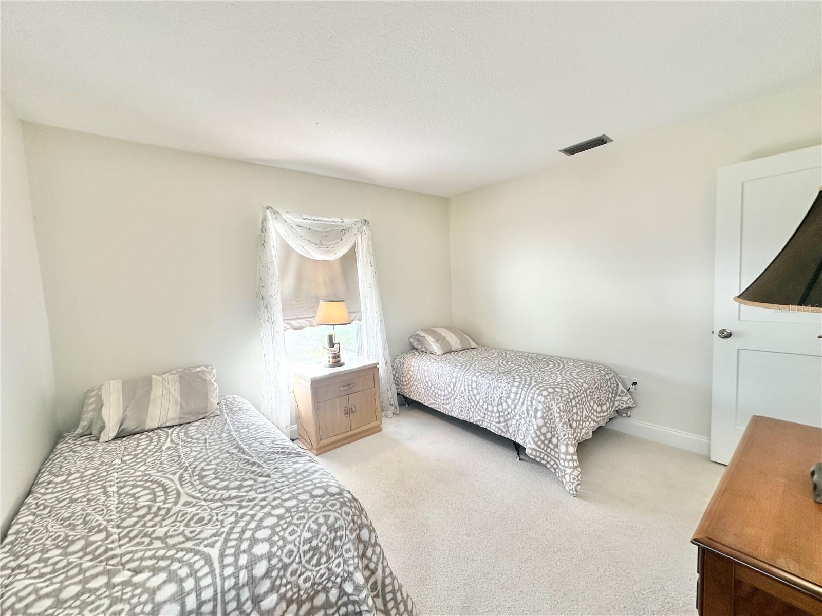 Image 11 of 25 For 9722 Hernando Court