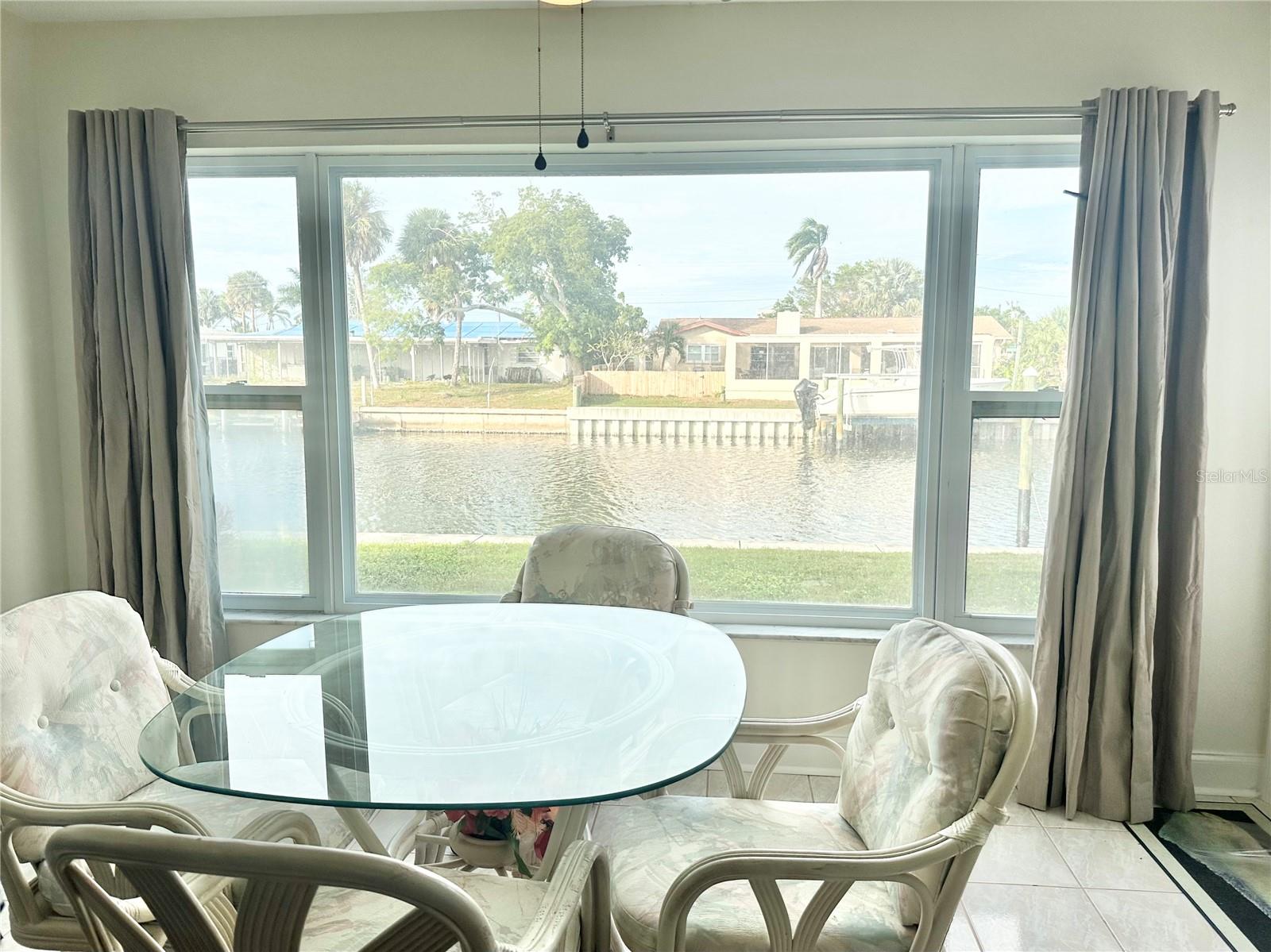 Image 13 of 25 For 9722 Hernando Court