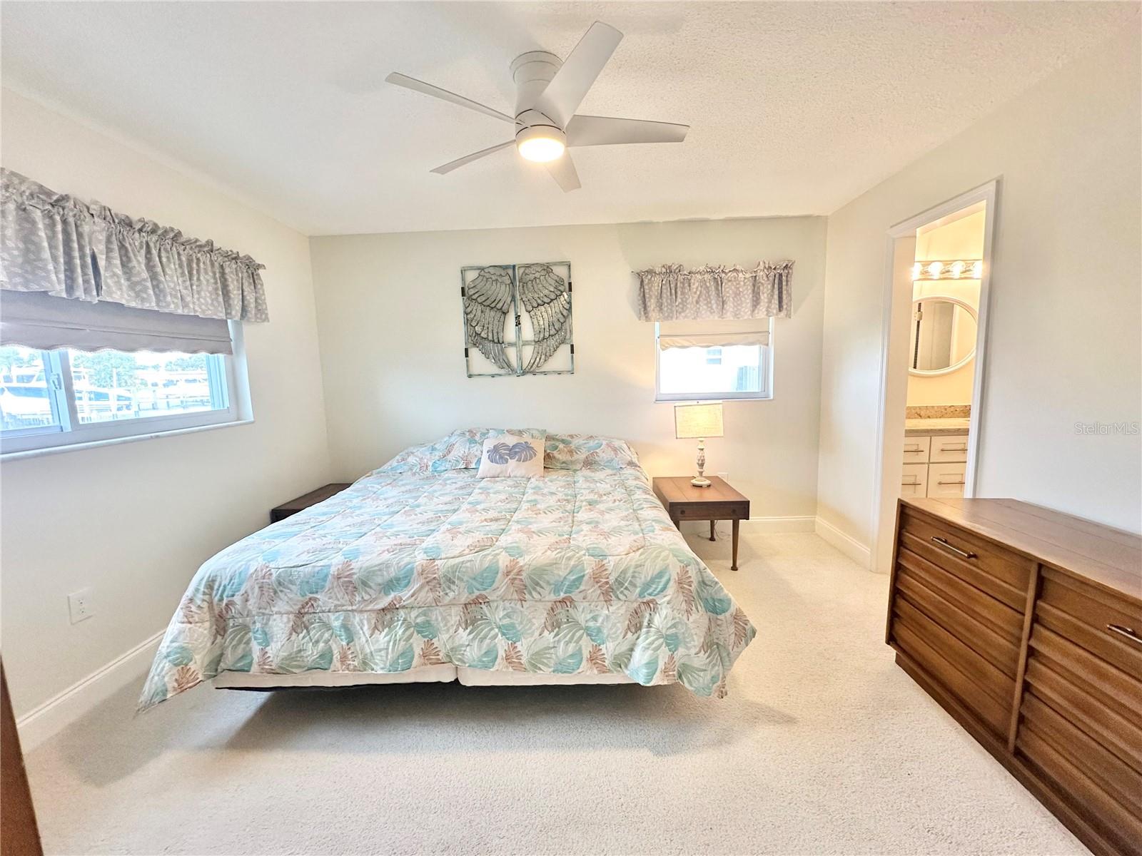 Image 16 of 25 For 9722 Hernando Court