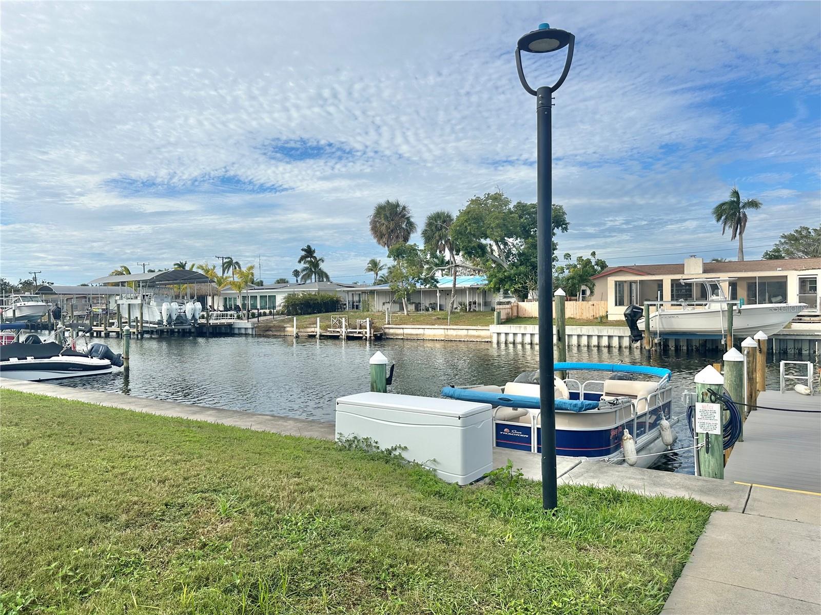 Image 3 of 25 For 9722 Hernando Court