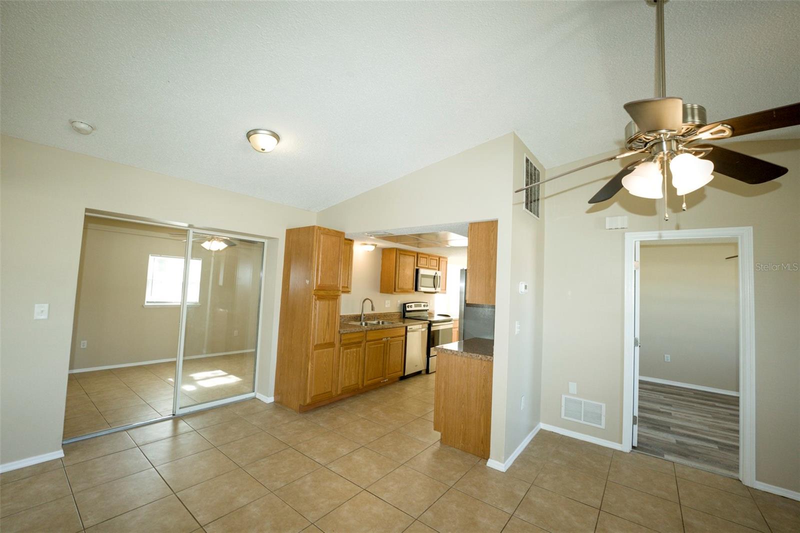 Image 2 of 14 For 207 Periwinkle Road