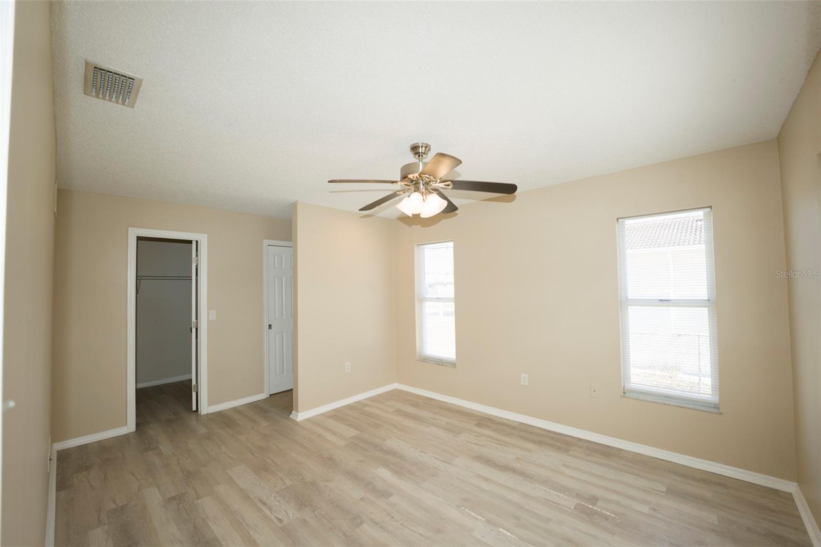 Image 8 of 14 For 207 Periwinkle Road