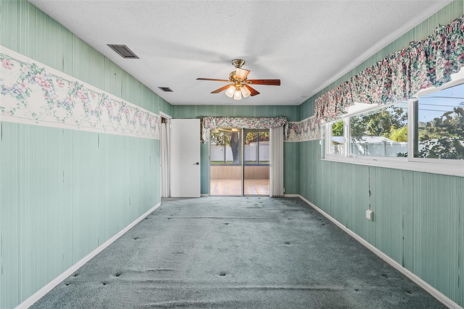 Image 24 of 45 For 1812 48th Street W