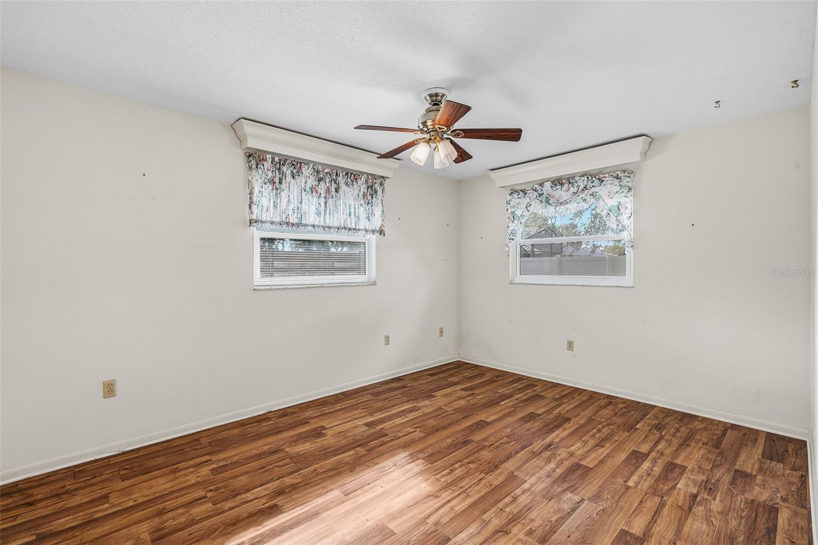 Image 25 of 45 For 1812 48th Street W