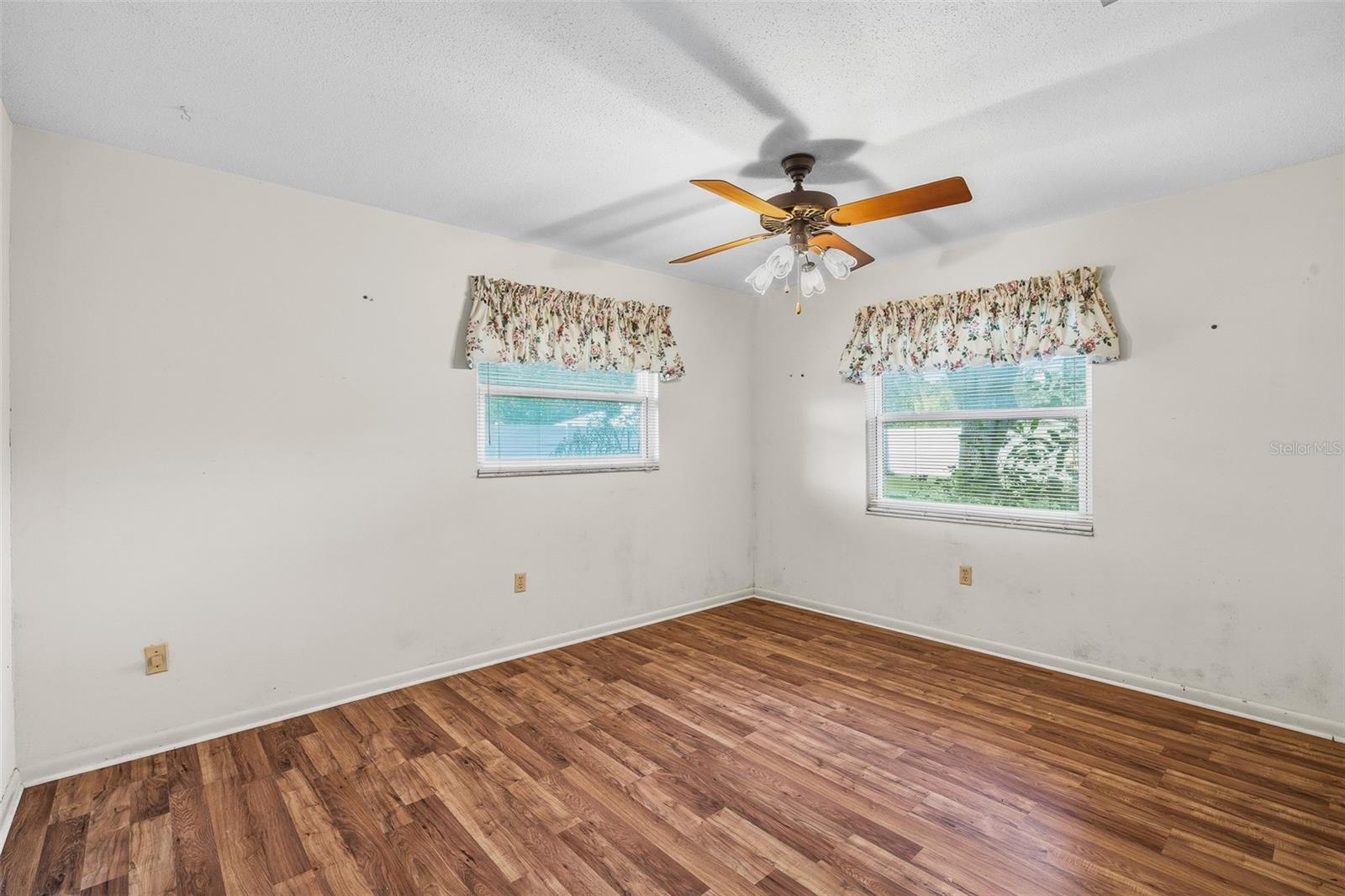 Image 30 of 45 For 1812 48th Street W