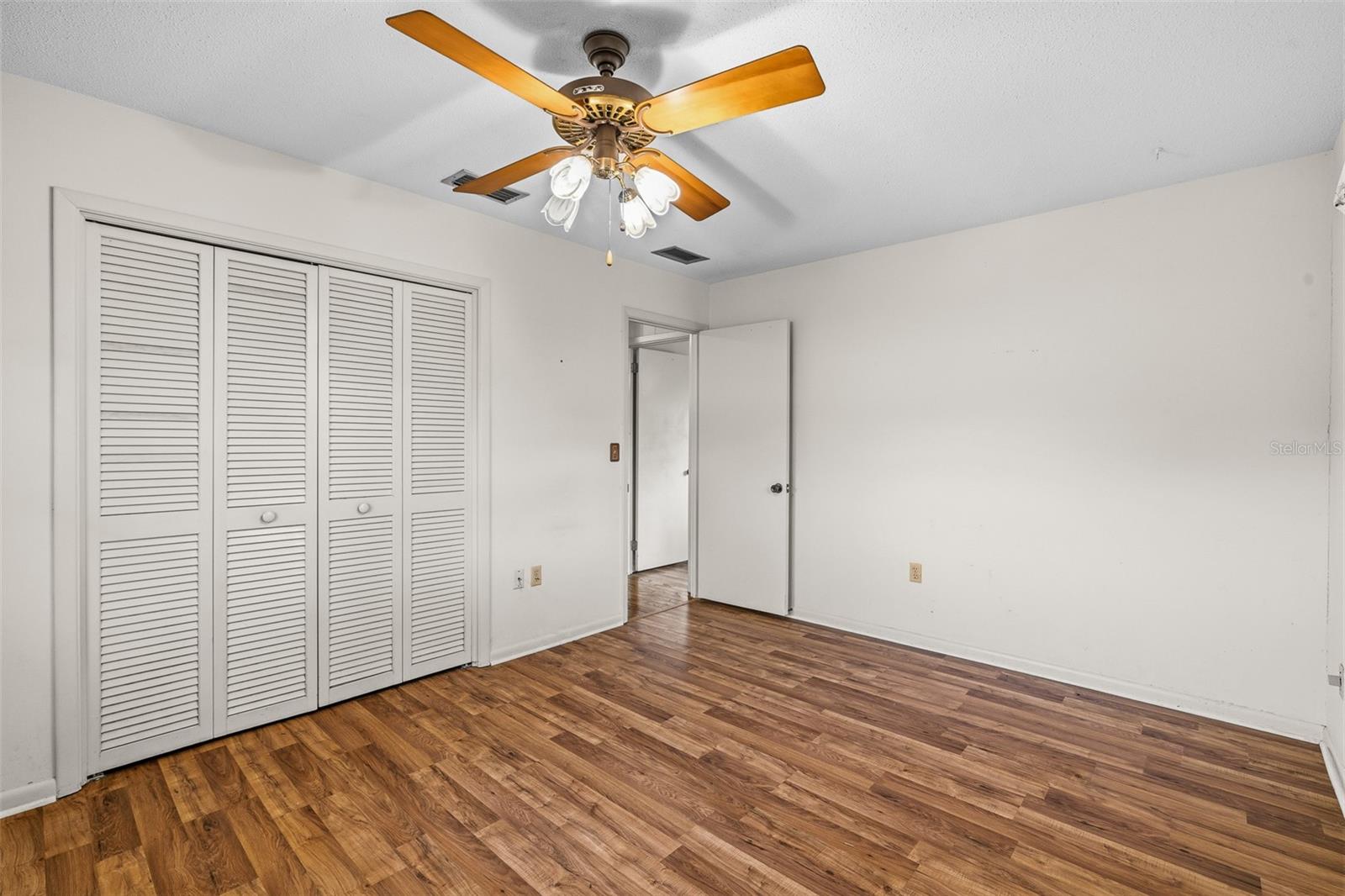 Image 31 of 45 For 1812 48th Street W