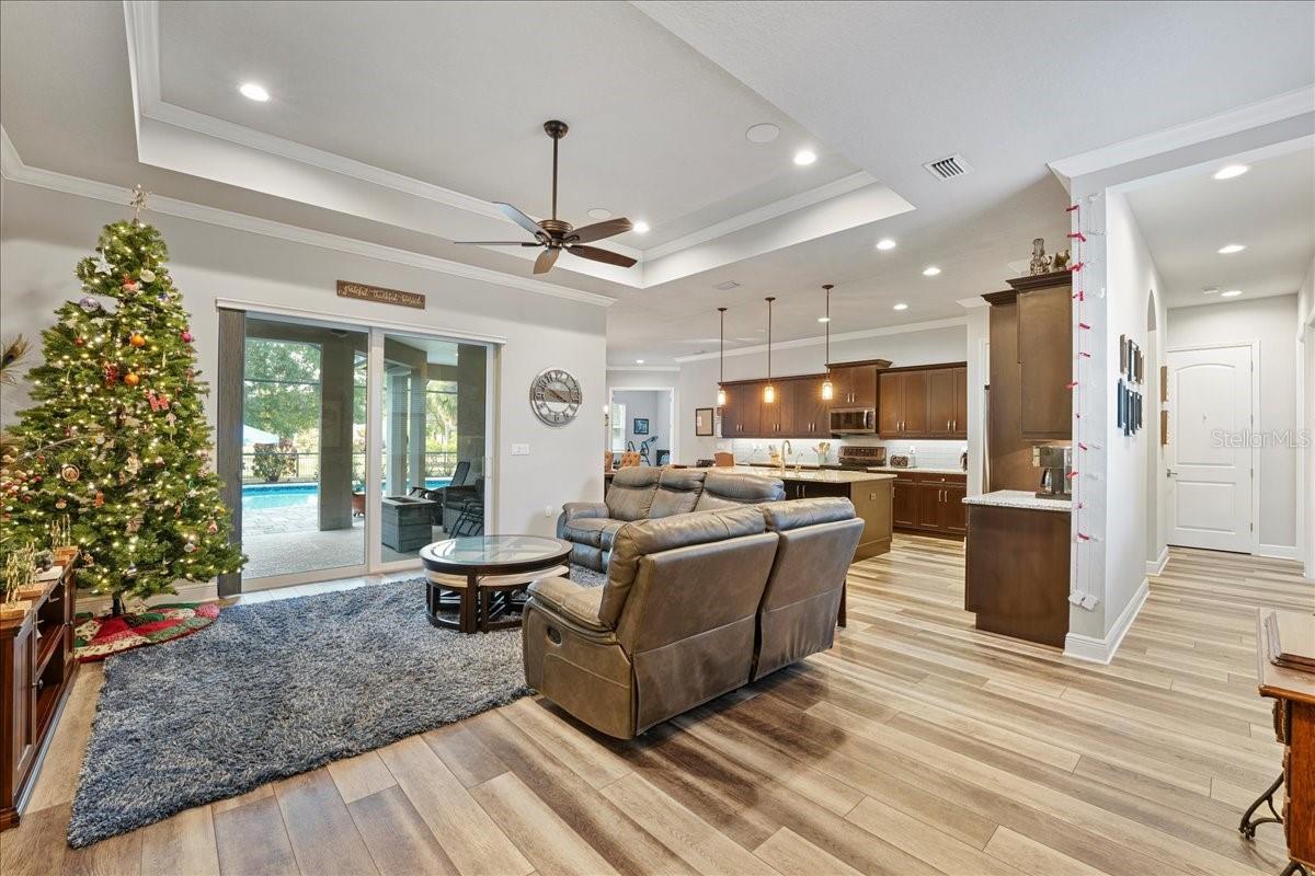 Image 3 of 55 For 612 129th Street Ne