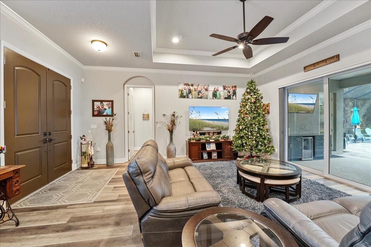 Image 4 of 55 For 612 129th Street Ne