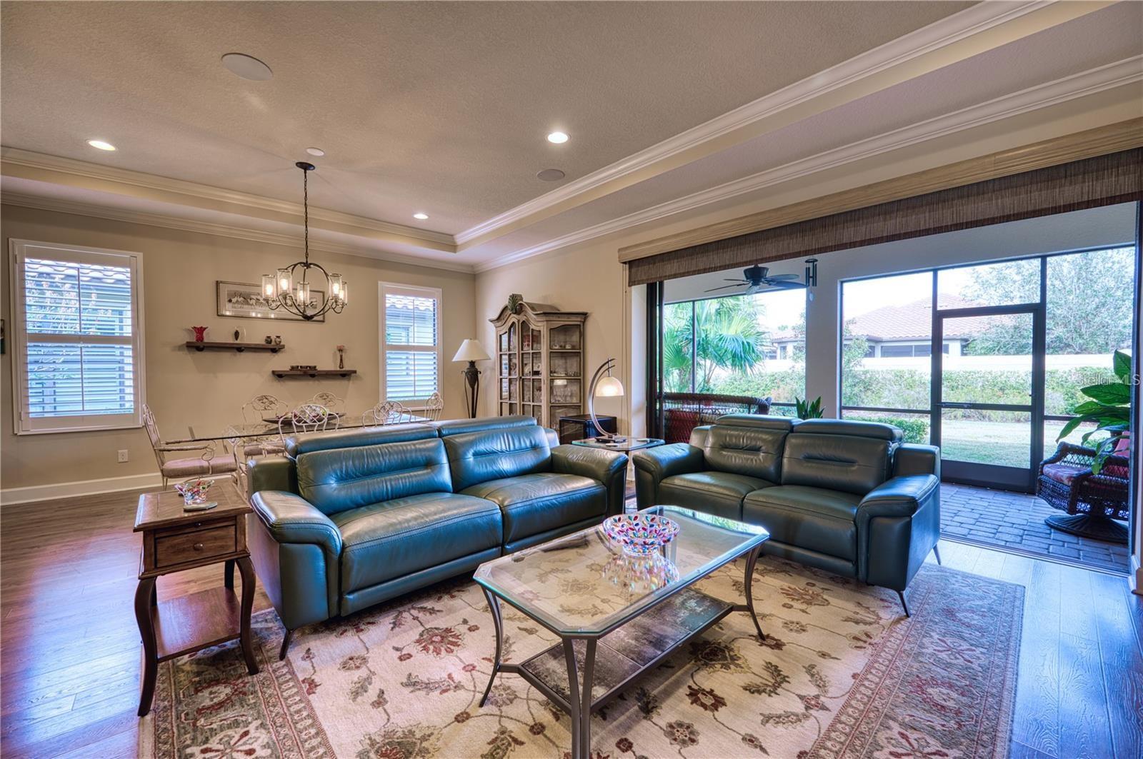 Image 15 of 55 For 13031 Palermo Drive