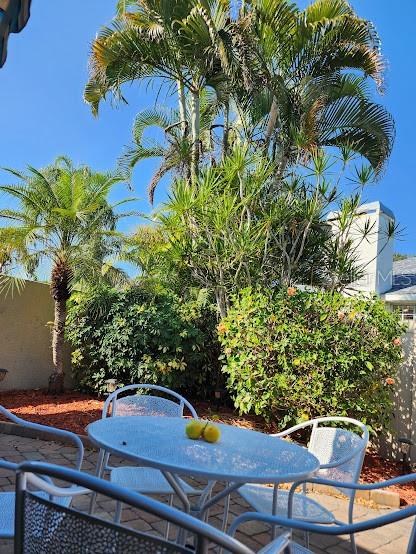 Image 22 of 53 For 3441 Beekman Place 40