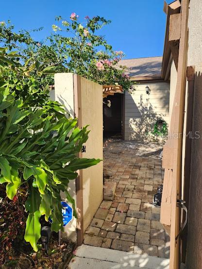 Image 4 of 53 For 3441 Beekman Place 40