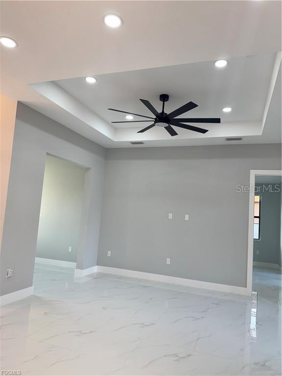 Image 11 of 38 For 3414 4th Street Sw